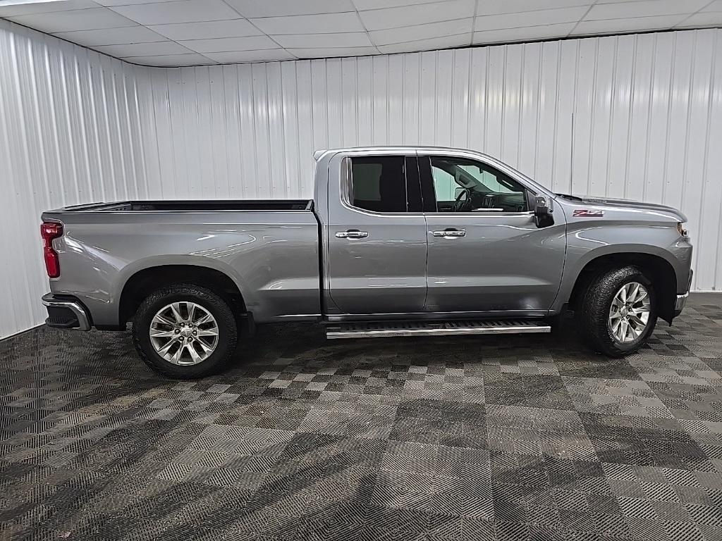 2020 Chevrolet Silverado 1500 LTZ photo 2