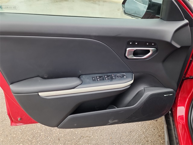 2025 Kia K4 GT-Line Turbo photo 7