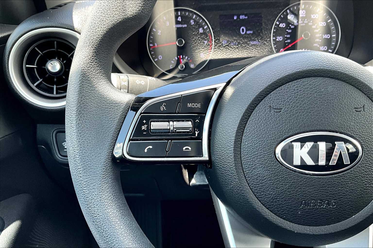 2021 Kia Forte LXS photo 22