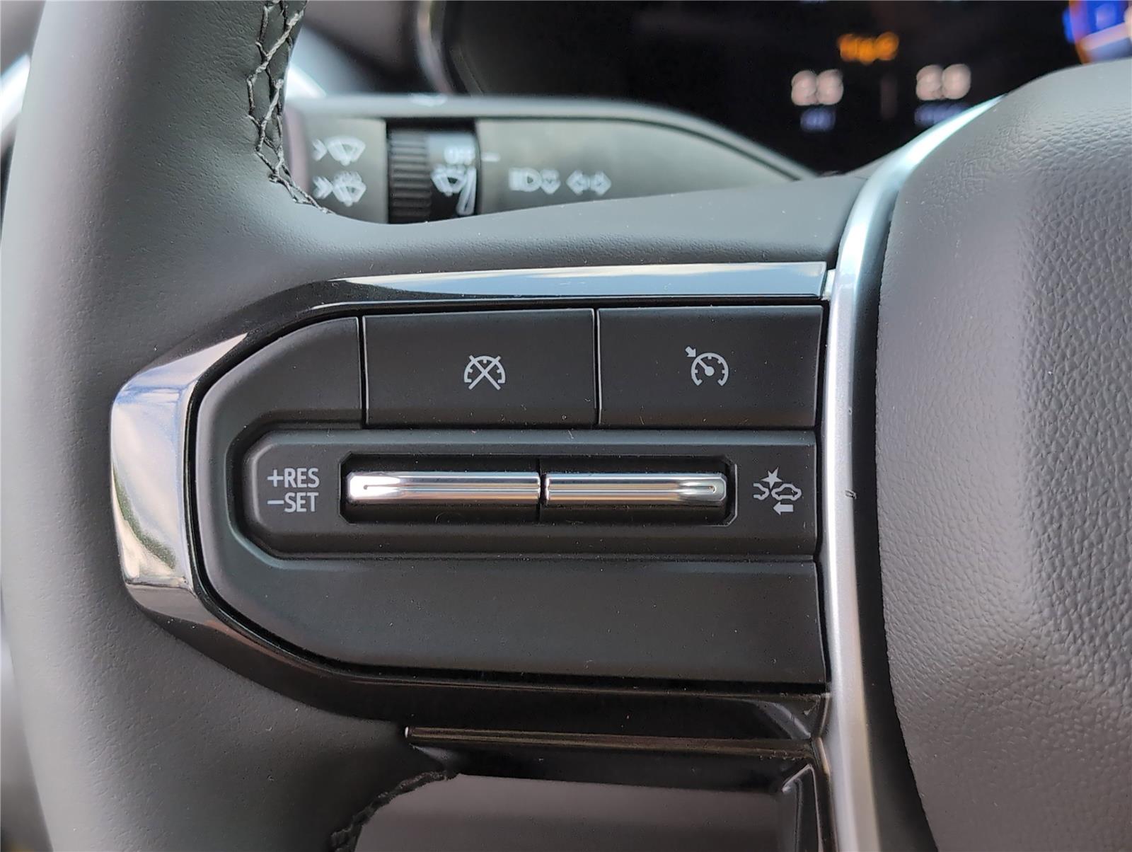 2025 Chevrolet Colorado Work Truck LT photo 21