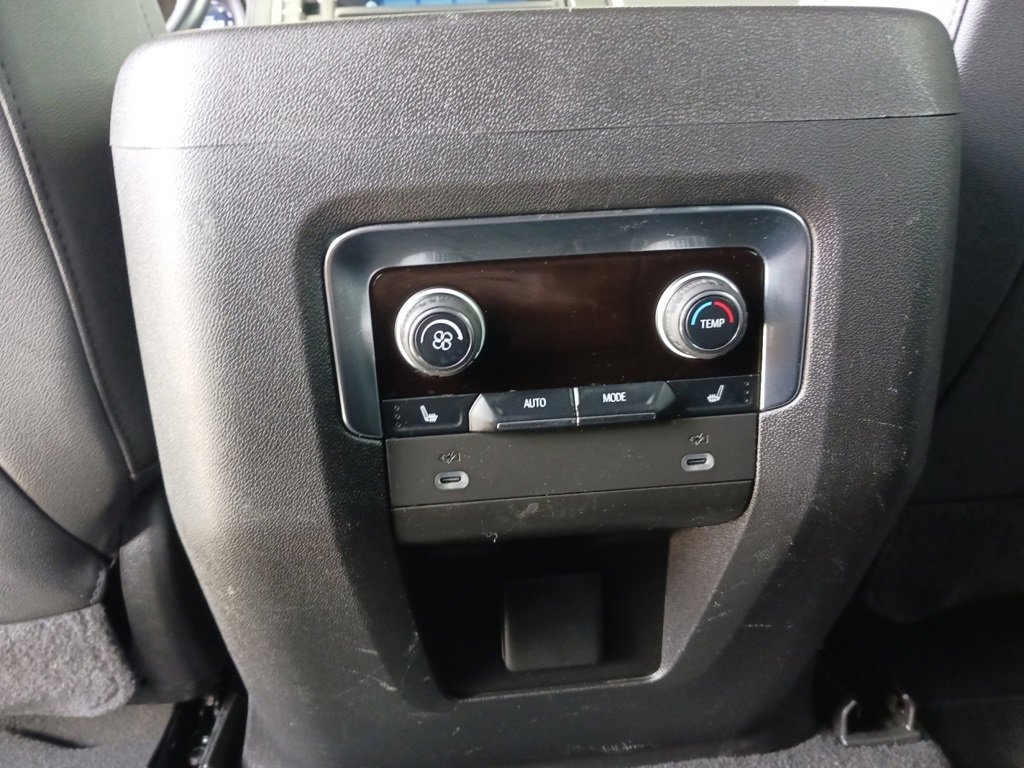 2022 Chevrolet Tahoe LT photo 18