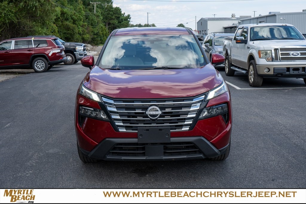 2025 Nissan Rogue SV photo 9
