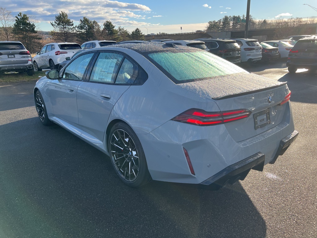 2026 Bmw M5 5 photo 3