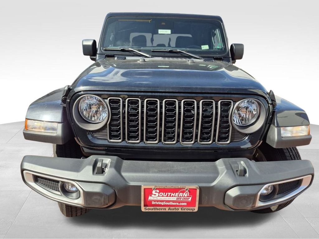 2024 Jeep Gladiator Sport photo 7
