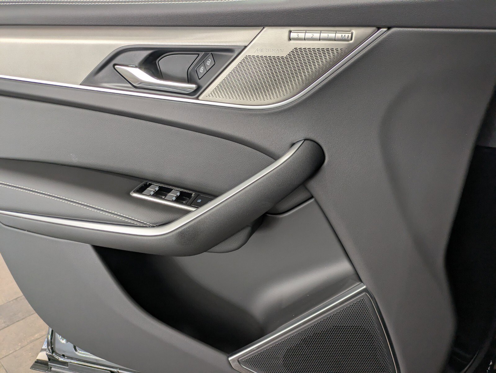 2026 Jaguar F-PACE P250 R-Dynamic S photo 20