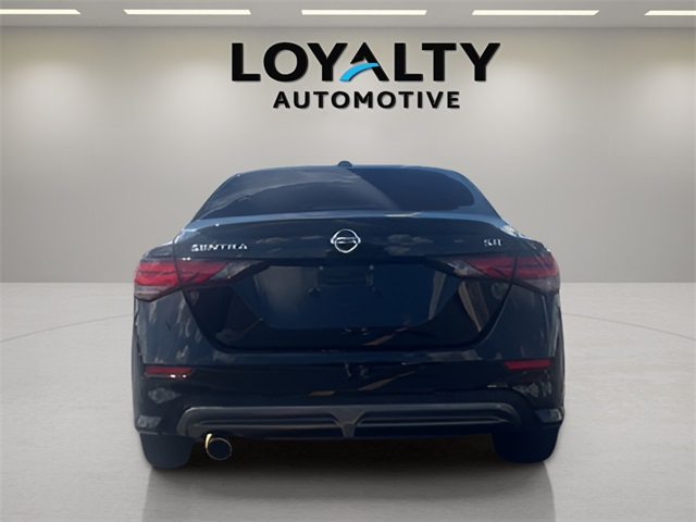 2021 Nissan Sentra SR photo 4