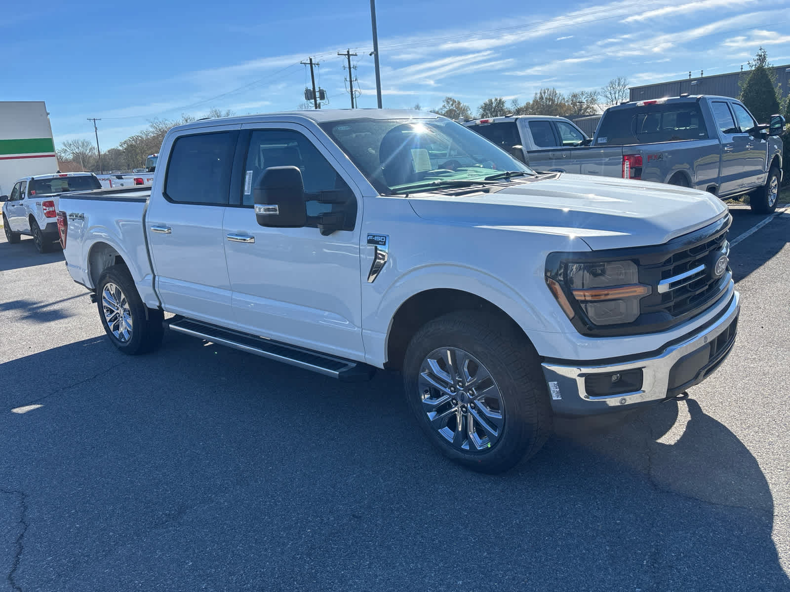 2025 Ford F-150 XLT's photo