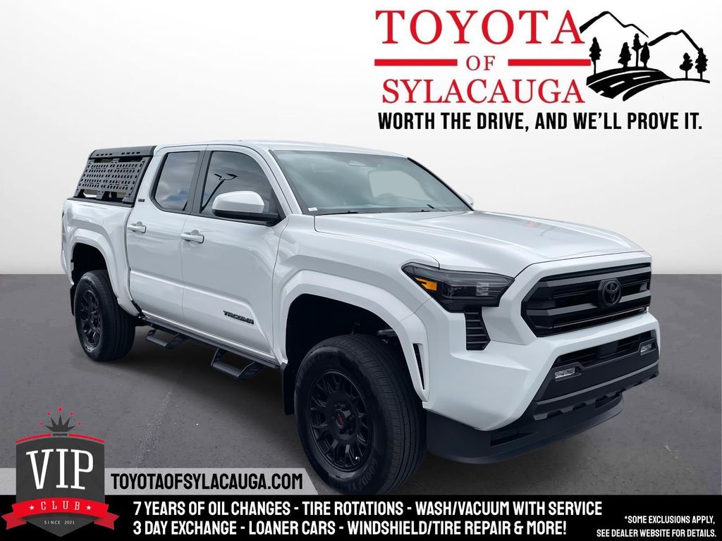 2025 Toyota Tacoma SR5's photo