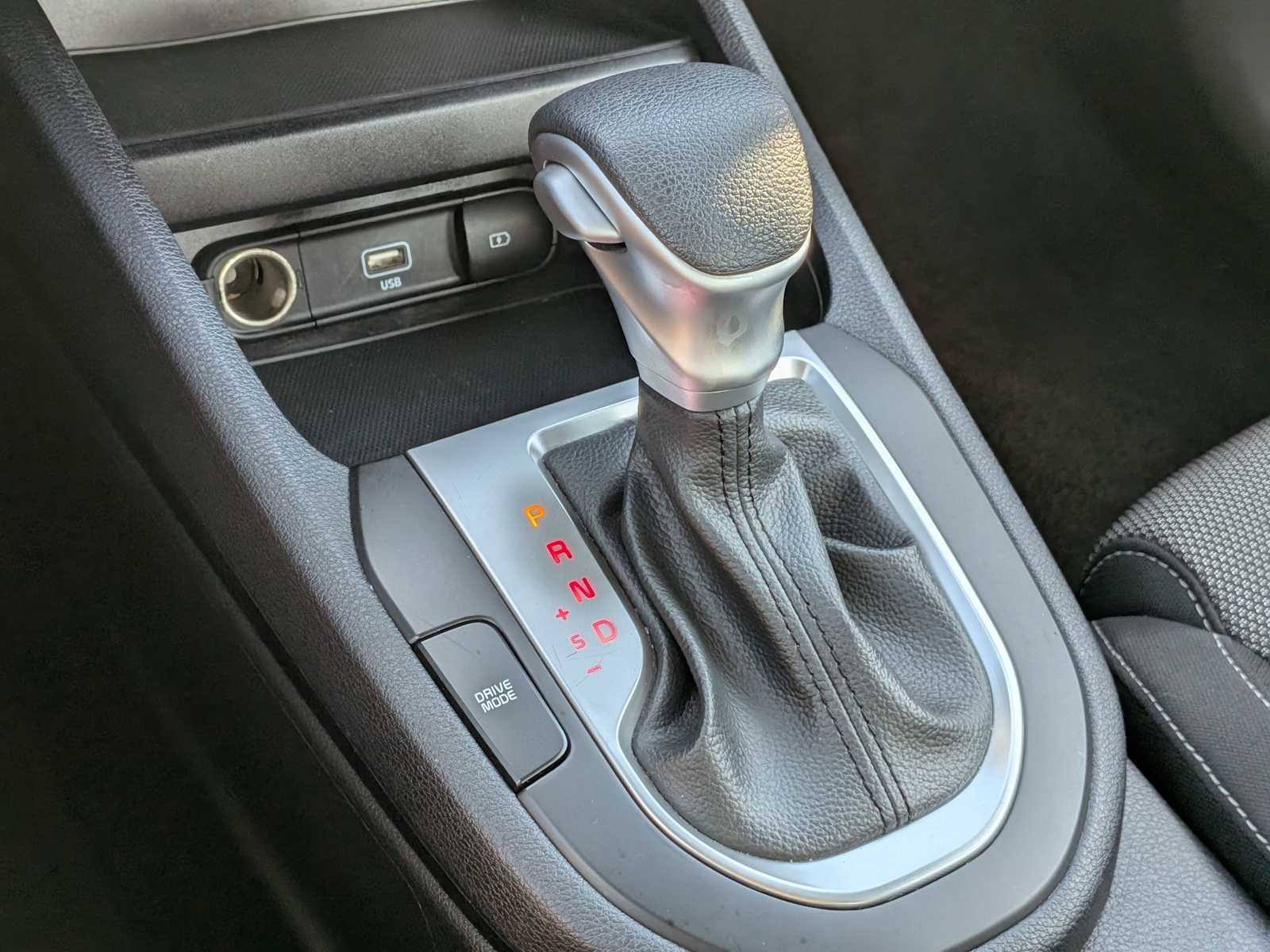 2024 Kia Forte LXS photo 29