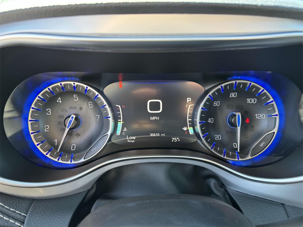 2025 Chrysler Pacifica Limited photo 23