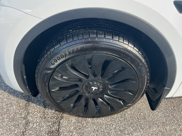 Used 2023 Tesla Model Y Long Range with VIN 7SAYGDEE7PF802487 for sale in Northfield, Minnesota