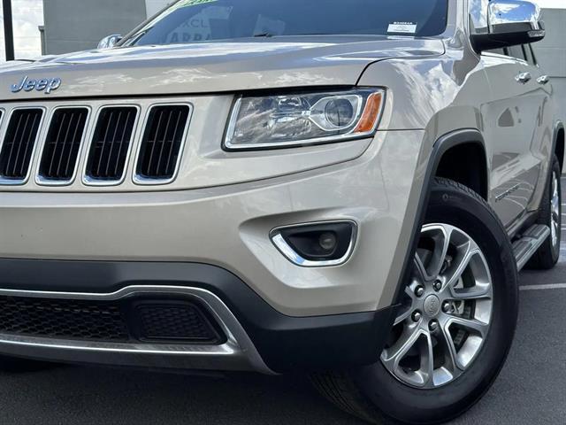 2015 Jeep Grand Cherokee Limited photo 3