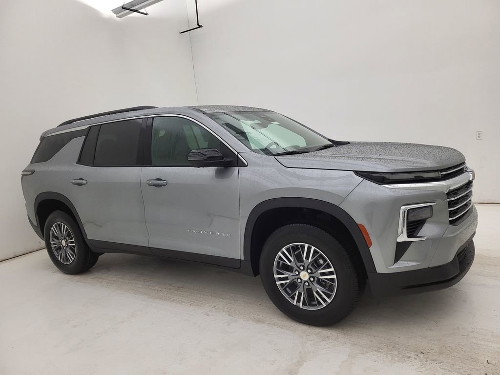 2026 Chevrolet Traverse LT's photo
