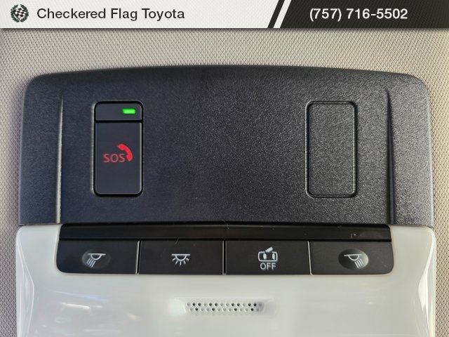 2022 Nissan Rogue SV photo 8
