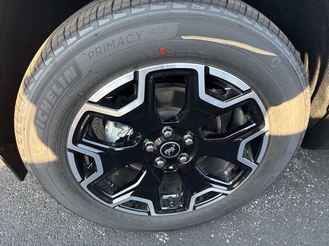 2025 Ford Bronco Sport Outer Banks photo 2