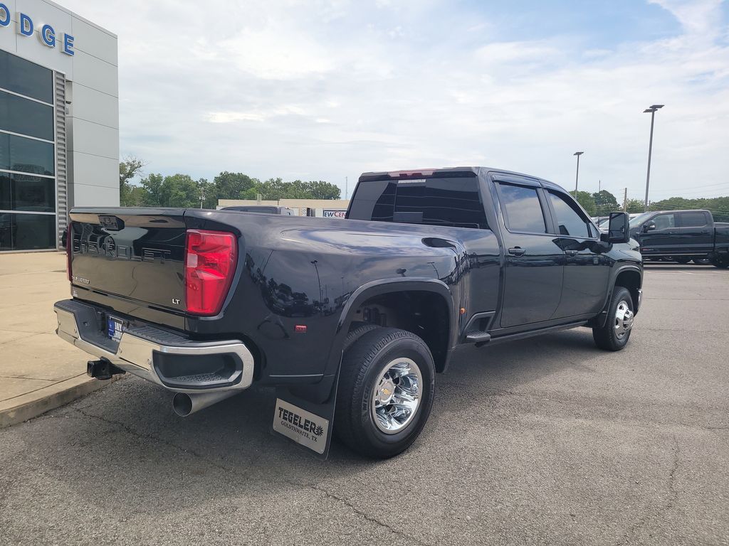 2024 Chevrolet Silverado 3500HD LT photo 3