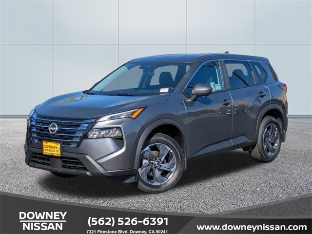 2026 Nissan Rogue SV's photo