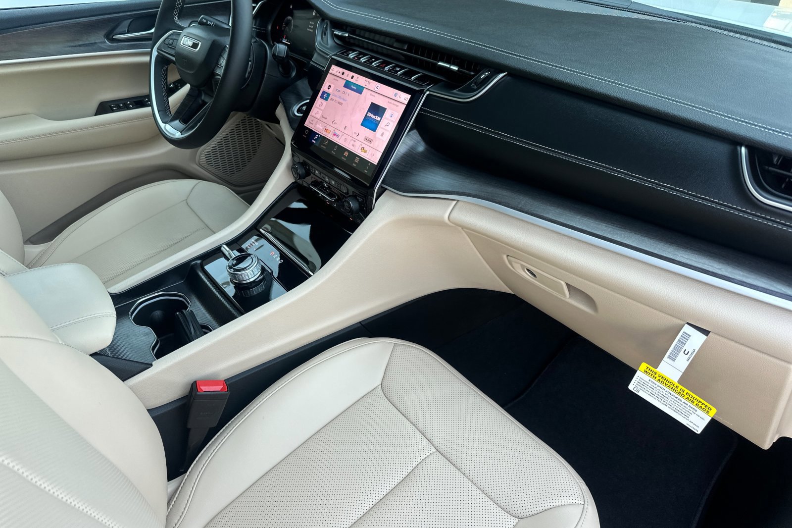 2025 Jeep Grand Cherokee Limited photo 16