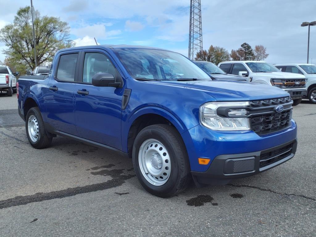 2024 Ford Maverick XL's photo