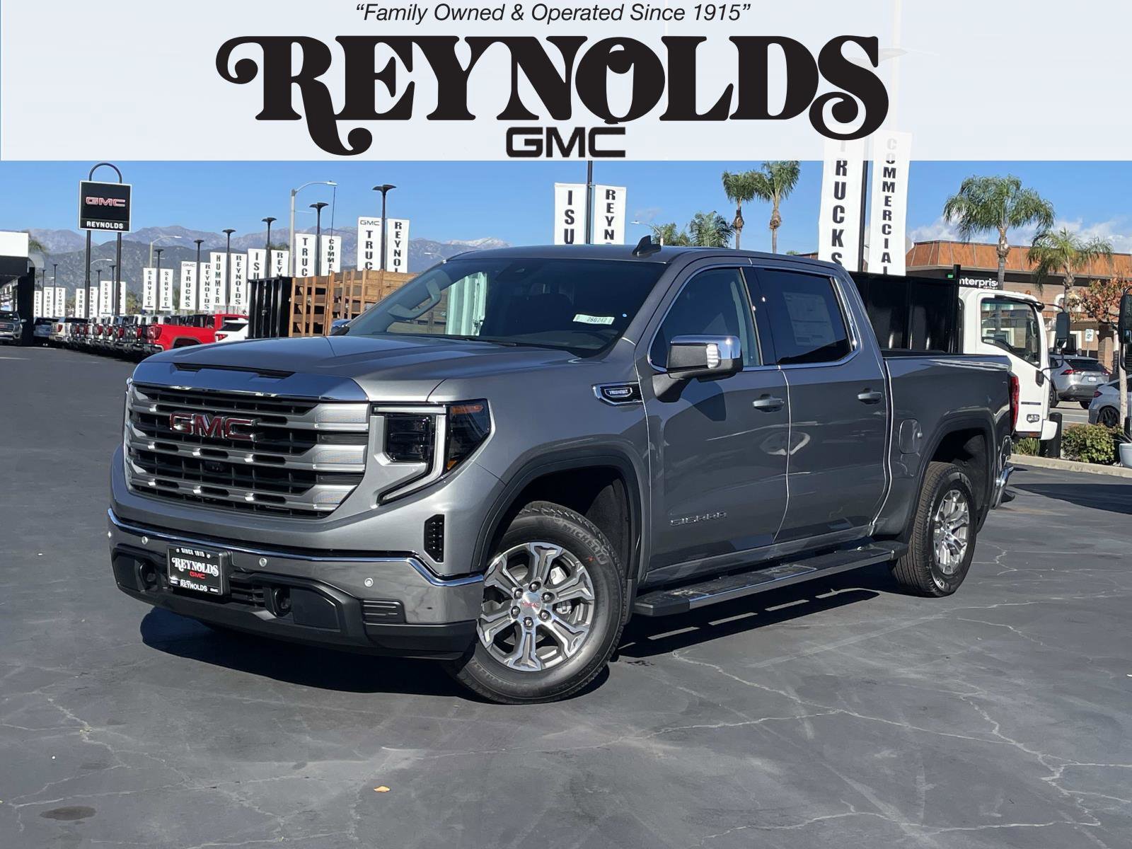 2026 GMC Sierra 1500 SLE's photo