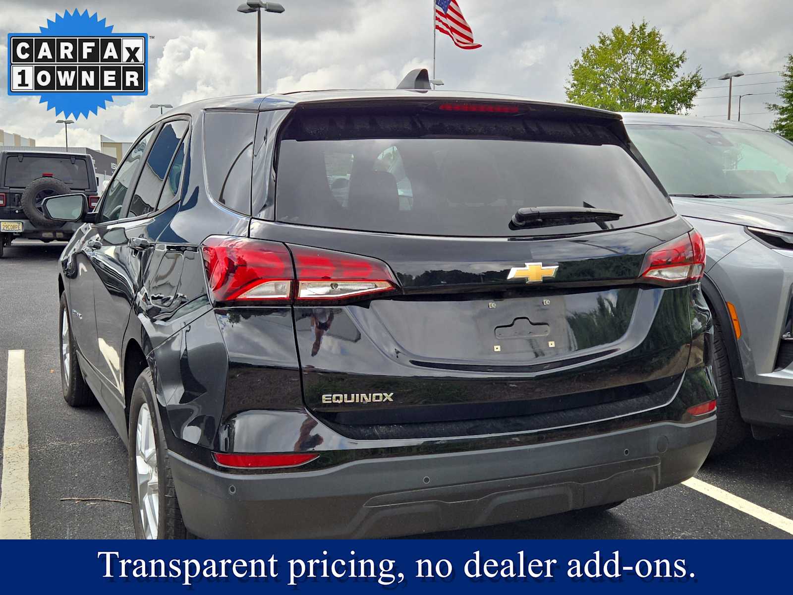 2023 Chevrolet Equinox LS photo 2
