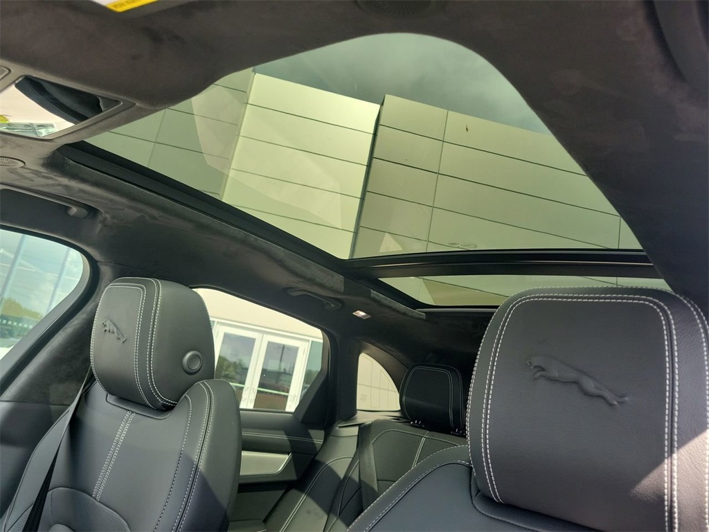 2026 Jaguar F-PACE P250 R-Dynamic S photo 26