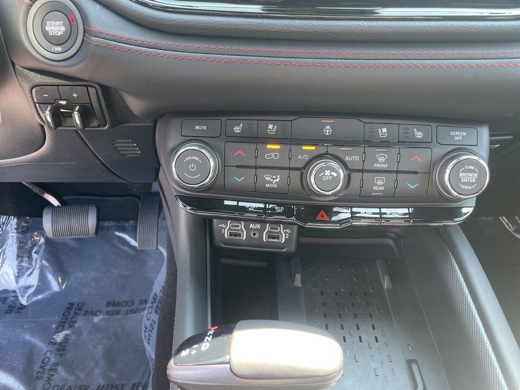 2025 Dodge Durango R/T Plus photo 25