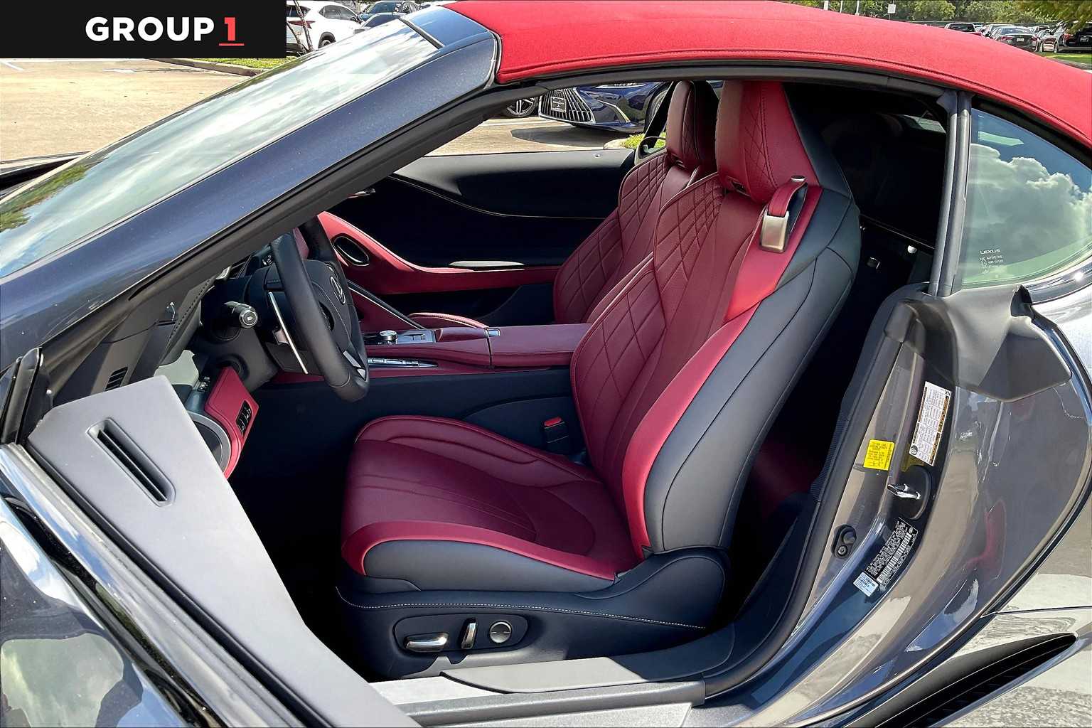 2025 Lexus LC 500 photo 6