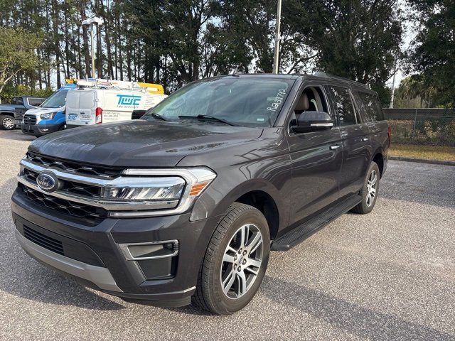2024 Ford Expedition Limited's photo