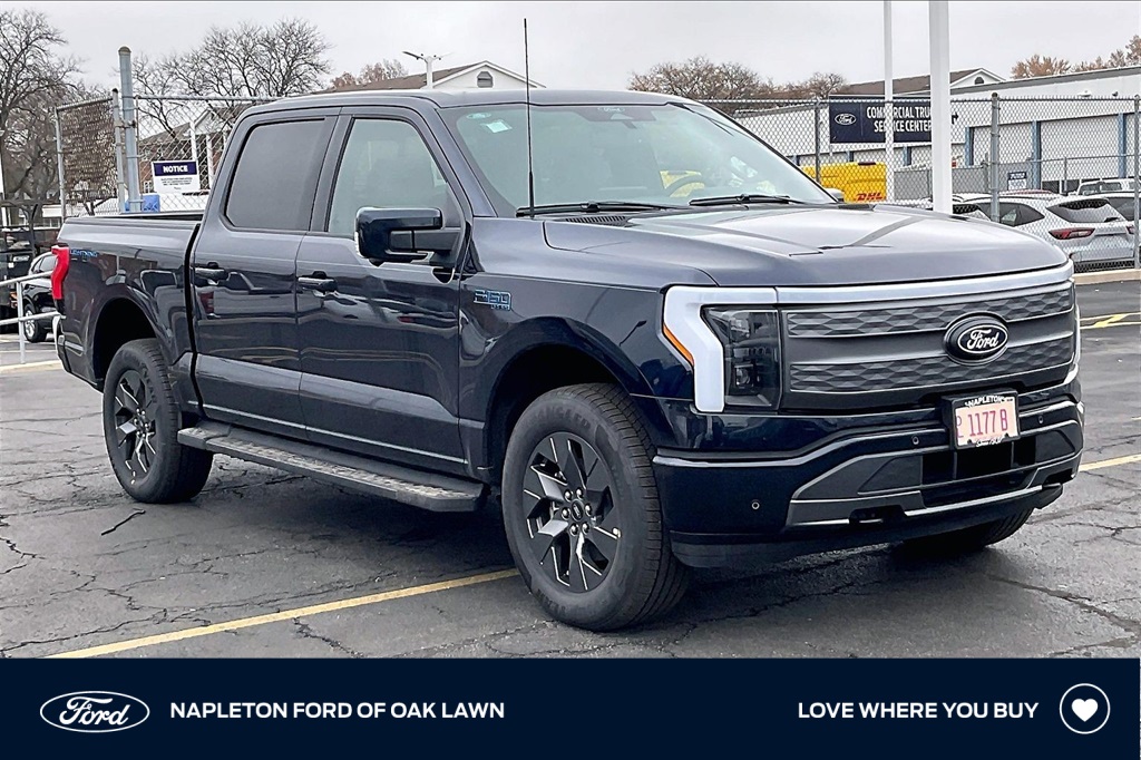 2025 Ford F-150 Lightning Lariat's photo