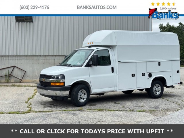 2025 Chevrolet Express Cutaway Base's photo