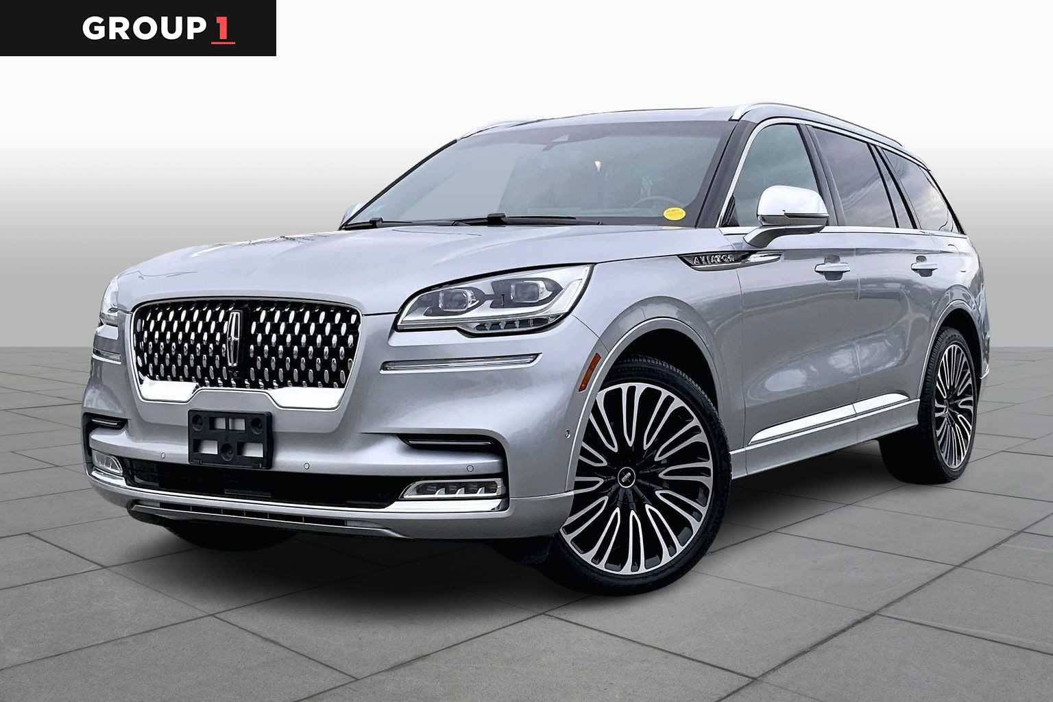 2022 Lincoln Aviator Black Label's photo