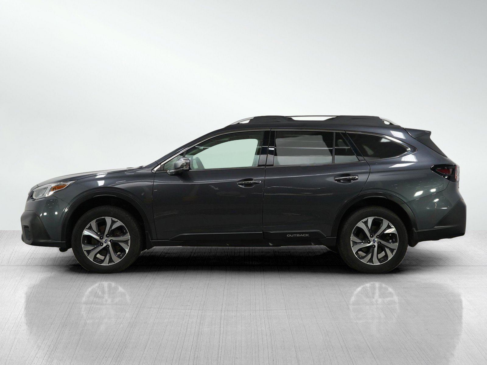 Used 2020 Subaru Outback Touring with VIN 4S4BTAPC1L3136027 for sale in Burnsville, Minnesota