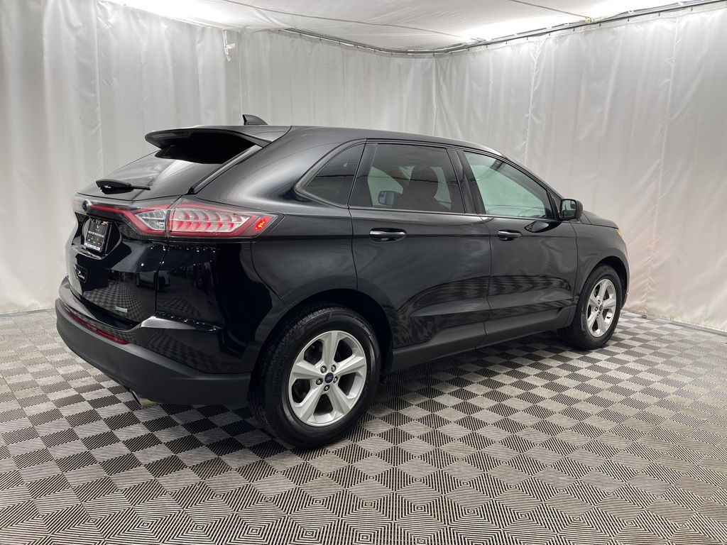 2018 Ford Edge SE photo 3