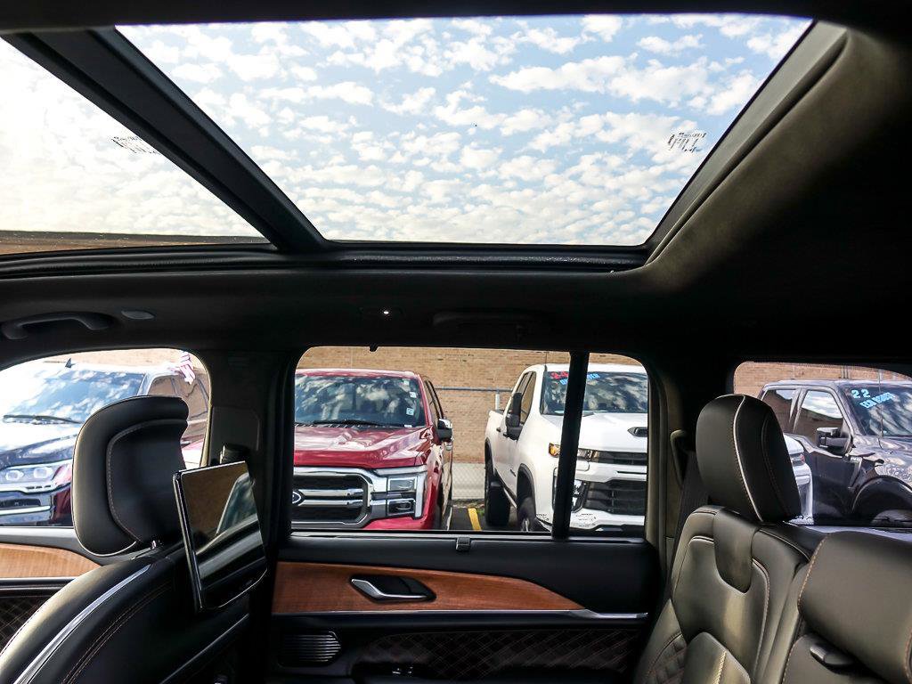 2023 JEEP GRAND CHEROKEE - Image 15