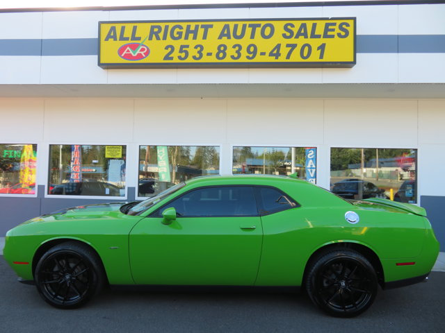 2017 Dodge Challenger GT photo 2