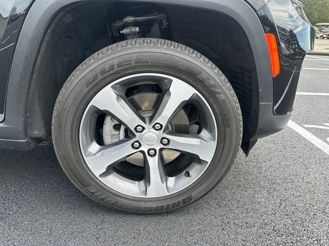 2023 Jeep Cherokee 4xe photo 9