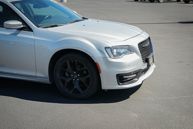 2022 Chrysler 300 S photo 3