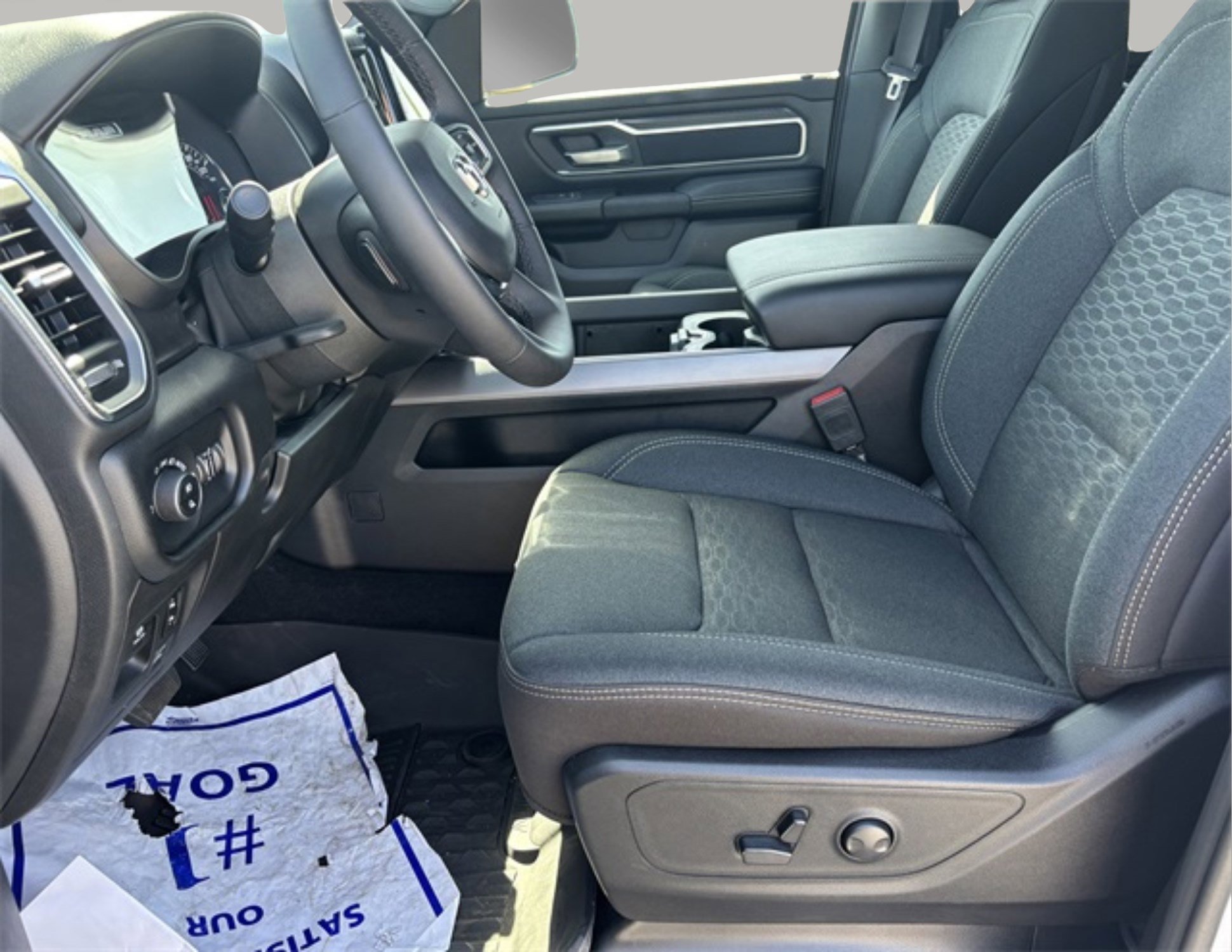 2025 Ram 1500 Big Horn photo 16