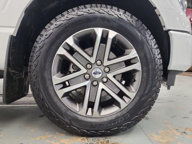 2022 Ford F-150 XL photo 30