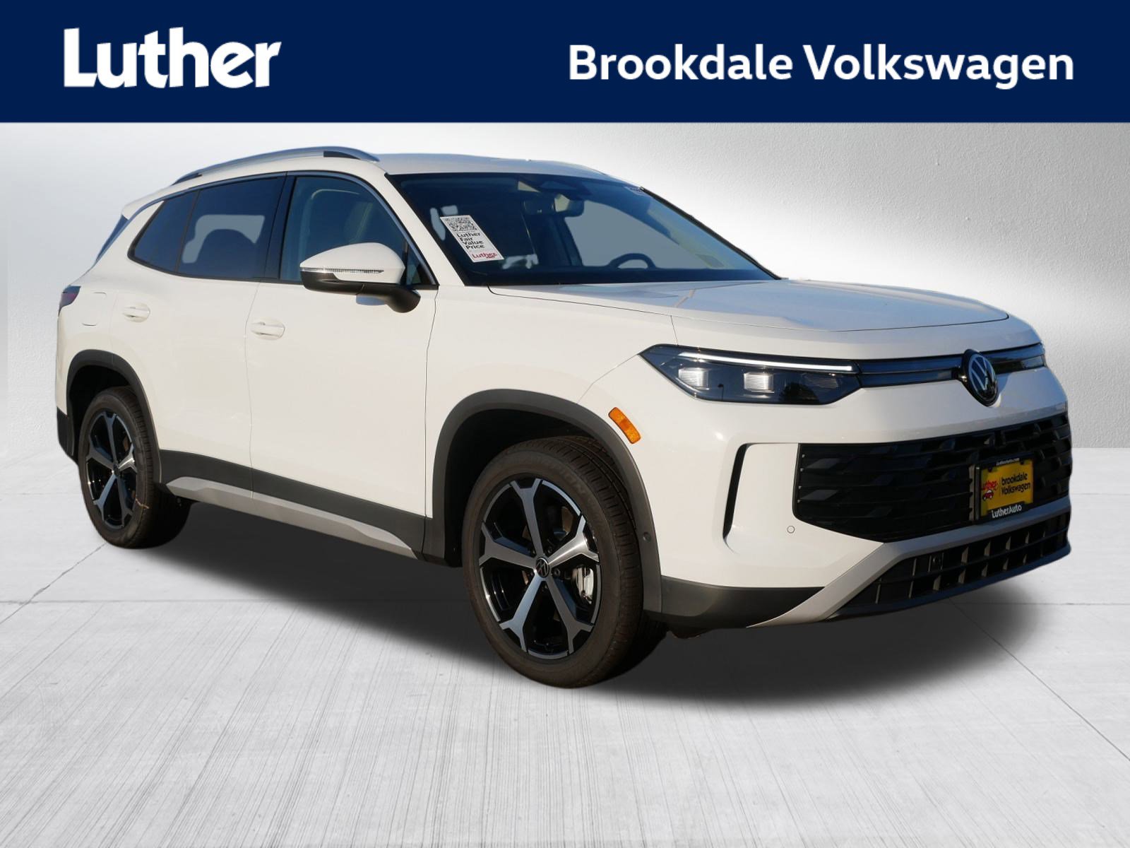 2025 Volkswagen Tiguan SE's photo