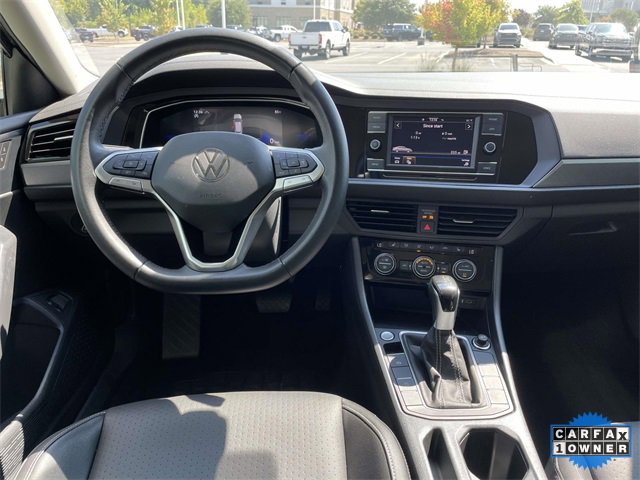 2024 Volkswagen Jetta SE photo 13