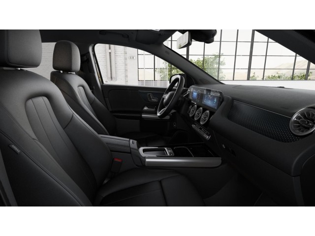 2025 Mercedes Benz GLA 250 photo 4