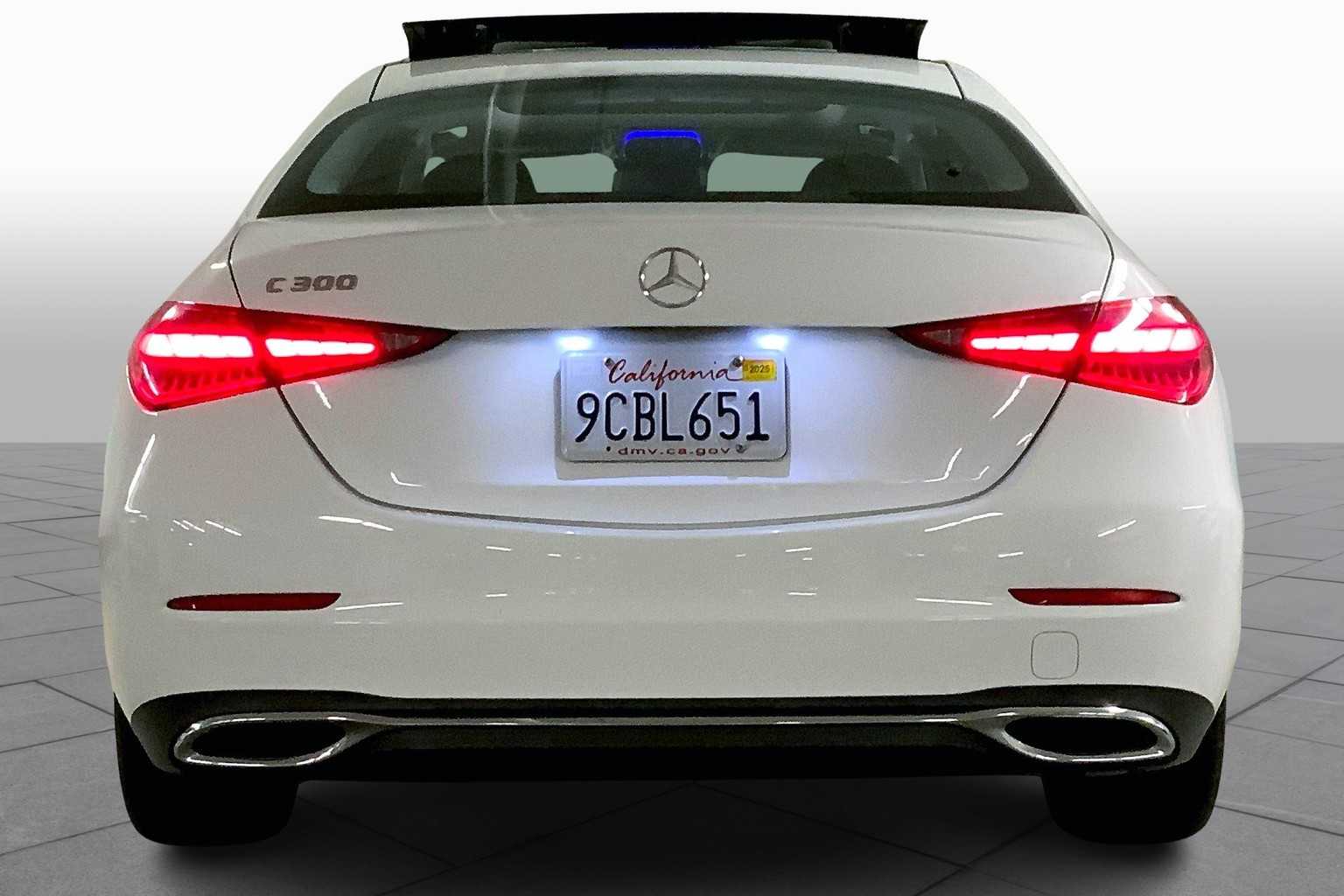 2022 Mercedes Benz C 300 photo 4