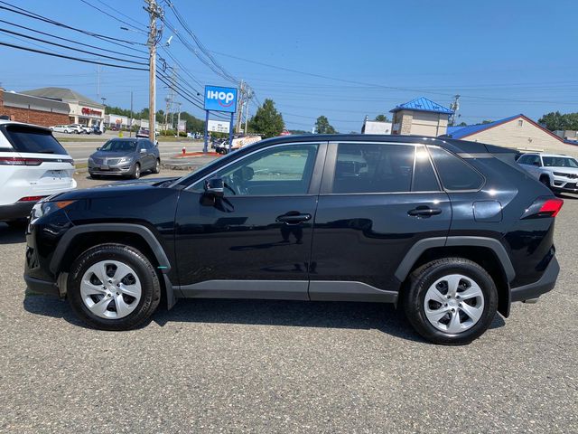 2022 Toyota RAV4 LE photo 7