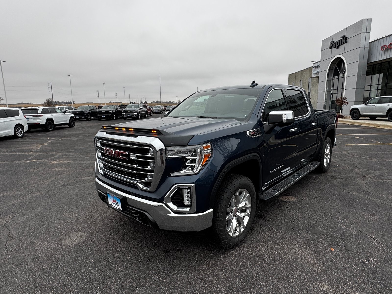 2020 Gmc Sierra 1500 SLT photo 3