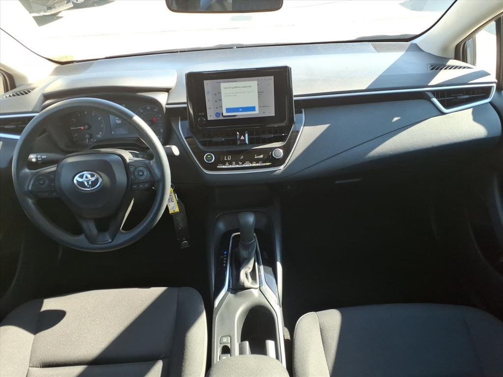 2024 Toyota Corolla LE photo 4
