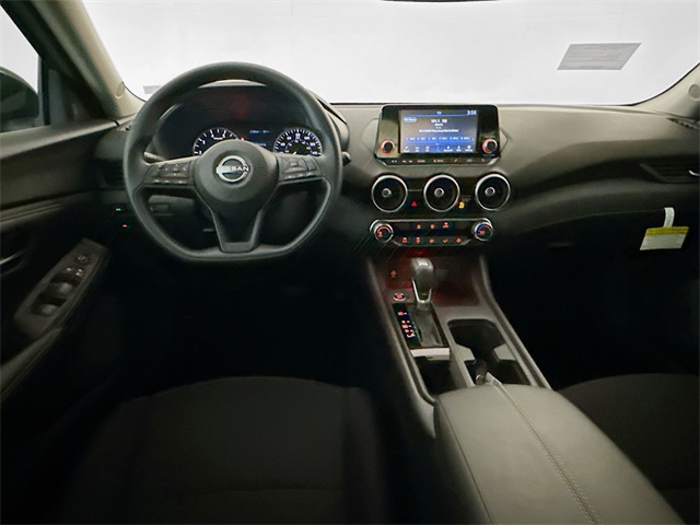 2025 Nissan Sentra S photo 8