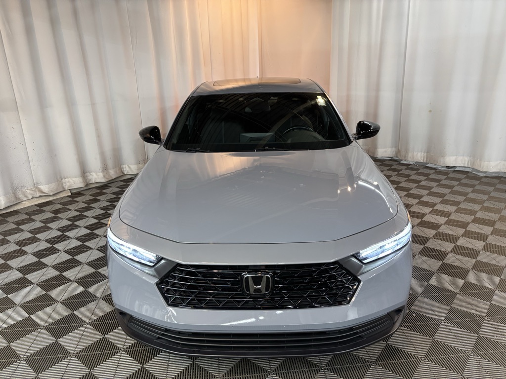 2023 Honda Accord Hybrid Sport photo 2