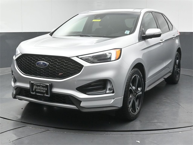 2019 Ford Edge ST photo 3